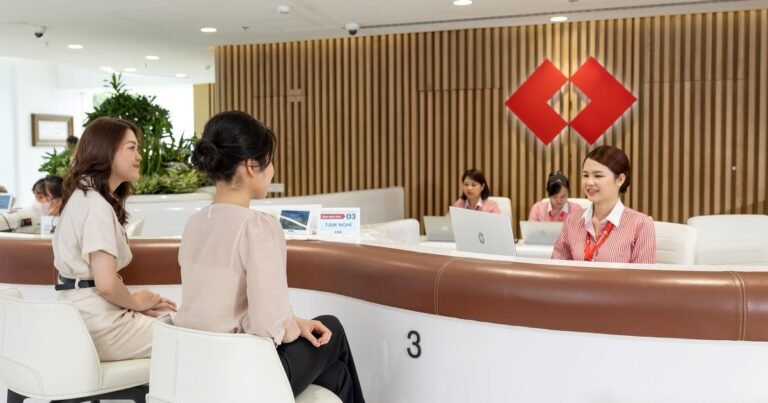 giai-ma-‘cong-thuc’-tang-truong-22,6%-cua-techcombank