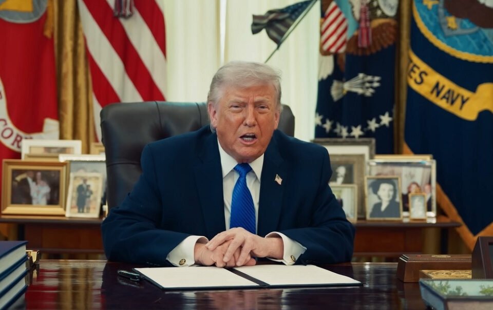 ong-trump-am-chi-dam-phan-my-va-iran-co-the-dien-ra-‘trong-36-72-gio-toi’