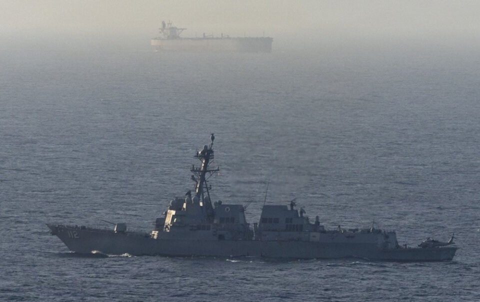 washington-phan-ung-vu-iran-bat-tau-o-hormuz,-bo-truong-hai-quan-my-tu-nhiem