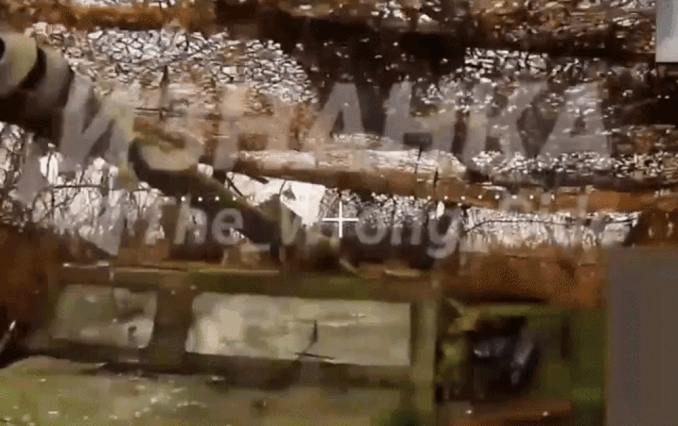 phao-caesar-cua-ukraine-boc-chay-vi-don-tan-cong-cua-fpv-nga