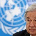 cuoc-choi-cua-ke-dac-quyen