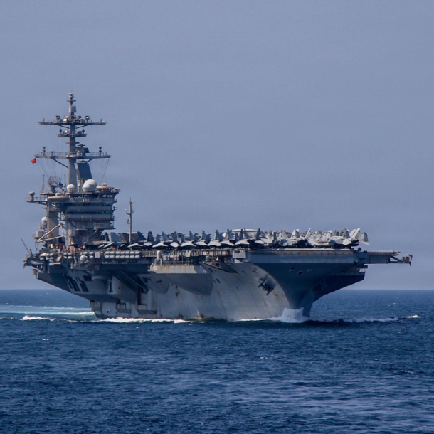 he-thong-giup-tau-san-bay-my-tao-ra-1,5-trieu-lit-nuoc-ngot-moi-ngay