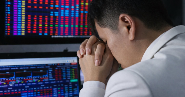 loat-ten-tuoi-danh-tieng-giam-tu-doanh-co-phieu,-chuyen-gi-dang-xay-ra?