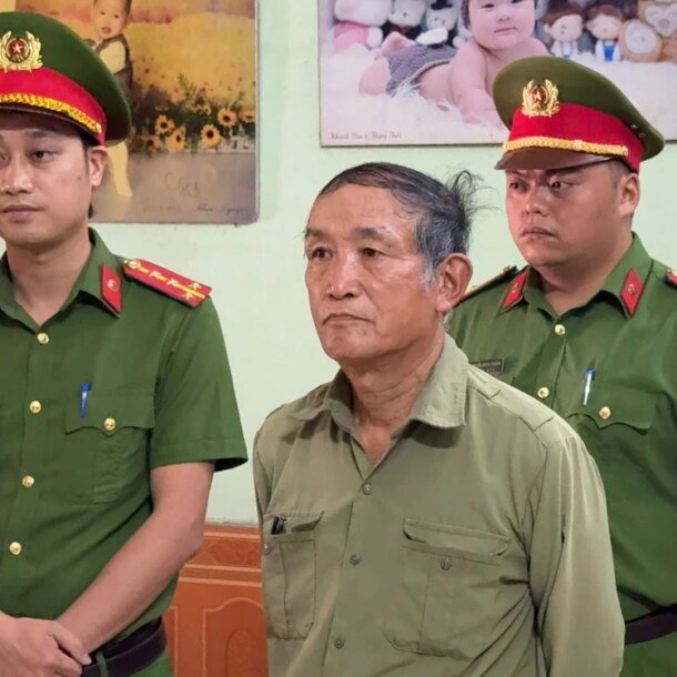 khoi-to,-bat-3-nguoi-loi-dung-khieu-kien-de-gay-roi-trat-tu-cong-cong