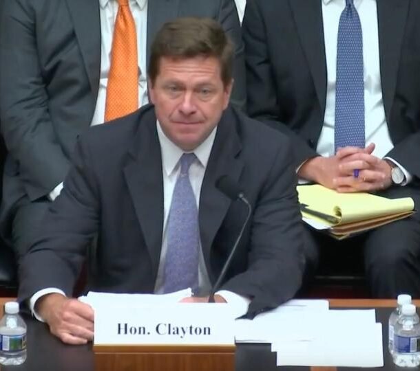 us.-arrests-army-green-beret-for-$400,000-polymarket-bets-on-venezuela-raid-he-was-in