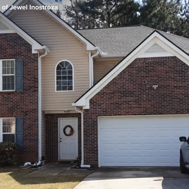 mat-nha-vi-khoan-no-400-usd-voi-ban-quan-tri-khu-dan-cu