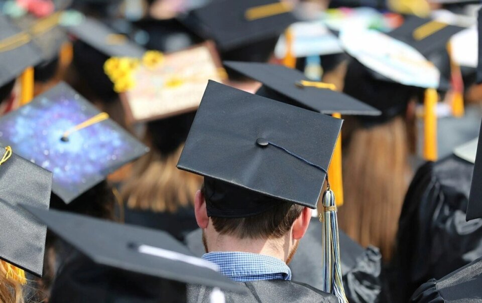 no-giao-duc-deo-duoi-tu-doi-bo-me-den-doi-con-o-my