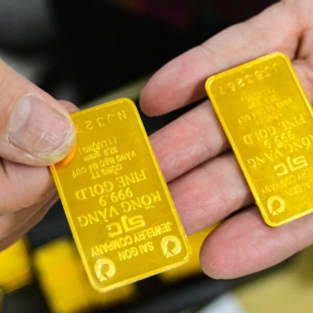 gia-vang-the-gioi-bat-ngo-giam-ve-sat-4.700-usd/ounce