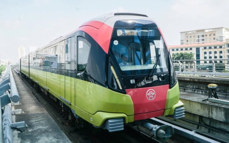 ha-noi-mien-phi-ve-di-xe-buyt,-tau-metro-trong-dip-gio-to-hung-vuong-va-nghi-le-30-4