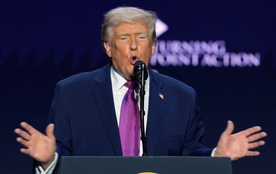 ong-trump-ra-lenh-‘huy-diet-tau-iran-rai-thuy-loi’-o-hormuz