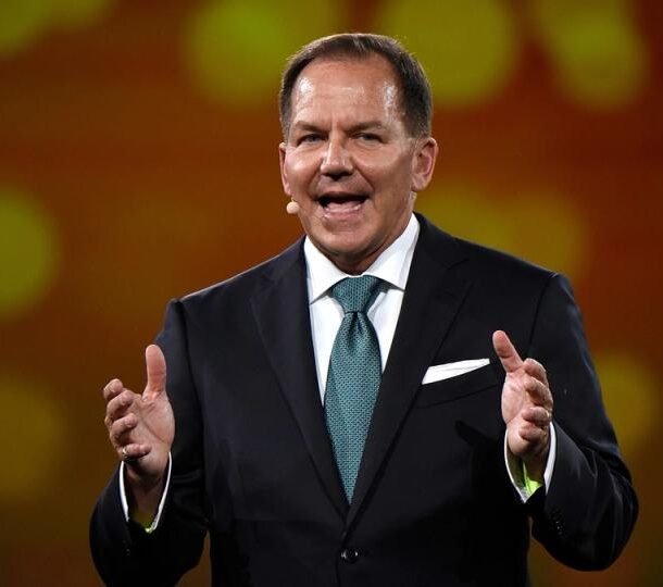 paul-tudor-jones-calls-bitcoin-the-‘best-inflation-hedge,’-warns-of-overvalued-stocks