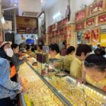 Giá vàng hôm nay 16/4/2026: Giá vàng SJC, nhẫn 9999, vàng nữ trang 24K 18K và giá vàng thế giới