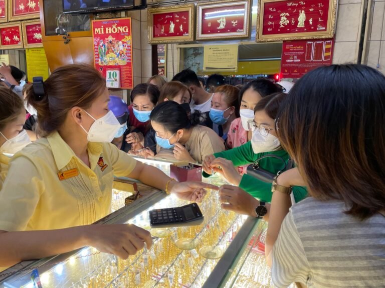 gia-vang-hom-nay-24-4-2026