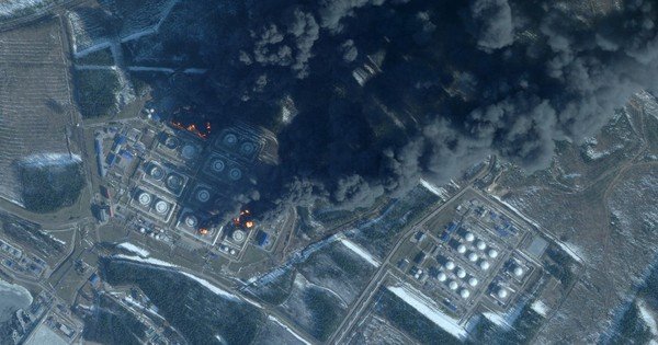 chien-su-ukraine-ng&agrave;y-1.530:-kyiv-tap-k&iacute;ch-cang-dau-nga,-moscow-canh-b&aacute;o-gi&aacute;-nang-luong