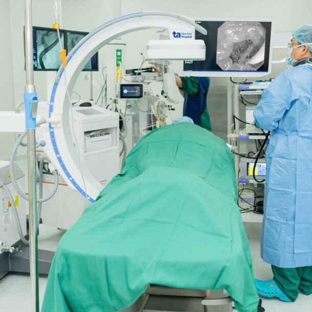 dat-stent-tai-thong-thuc-quan-cho-nguoi-ung-thu