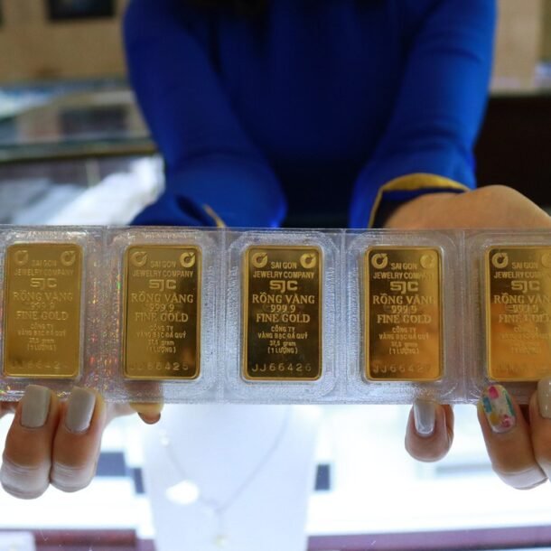 gia-vang-tang-manh-sau-khi-my-tuyen-bo-ket-thuc-chien-dich-quan-su-nham-vao-iran