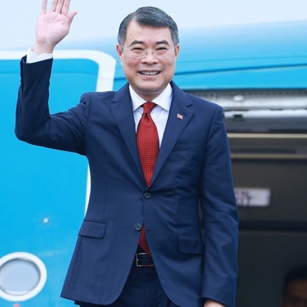 thu-tuong-le-minh-hung-len-duong-du-hoi-nghi-cap-cao-asean-48