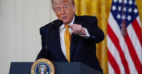 &ocirc;ng-trump-ra-toi-hau-thu-thue-quan-voi-eu