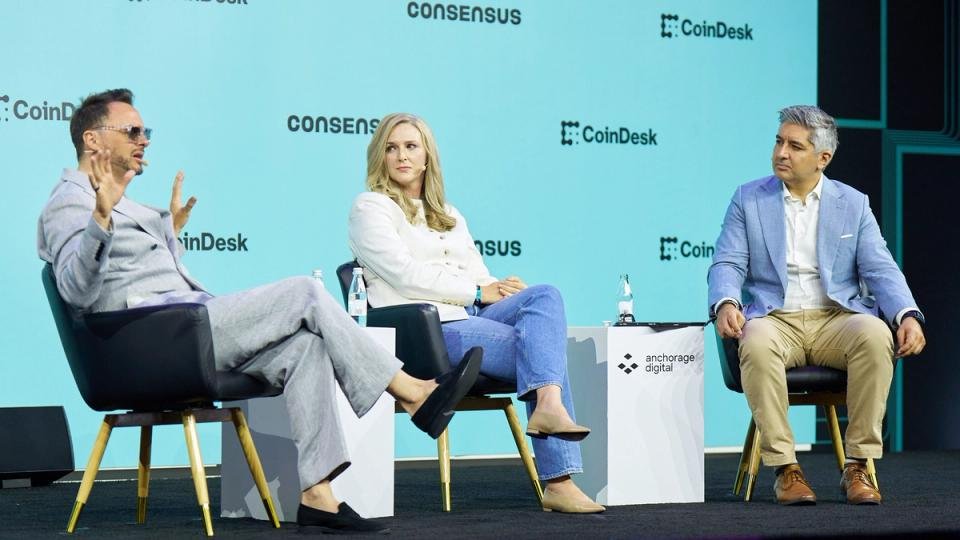 ai-agents-and-large-corporates-will-lead-the-next-stablecoin-boom,-executives-say