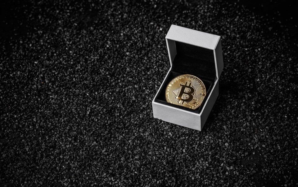 can-bitcoin-price-cross-$200,000?-pundit-reveals-3-year-roadmap-for-success