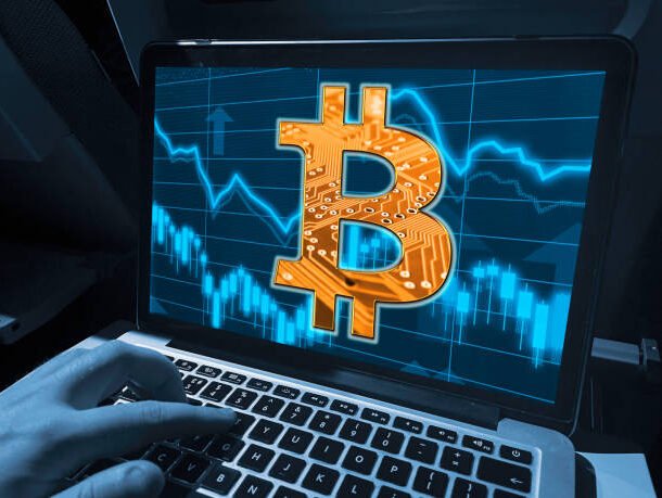 bitcoin-climbs-steadily-higher-with-no-major-signs-of-distribution