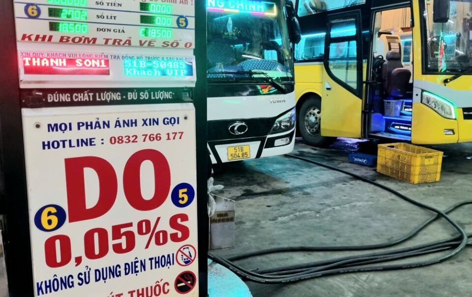 gia-xang-dau-hom-nay-135.2026:-tang-3-phien-lien-tiep,-trong-nuoc-the-nao?