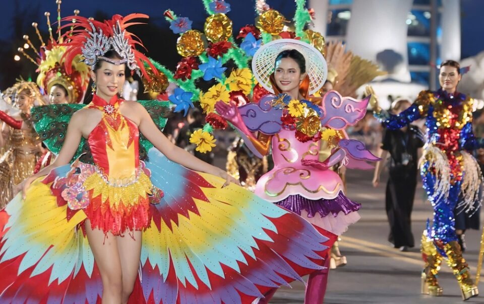 festival-bien-khanh-hoa-2026:-dai-tiec-mua-he-ky-vong-thu-hut-800.000-du-khach