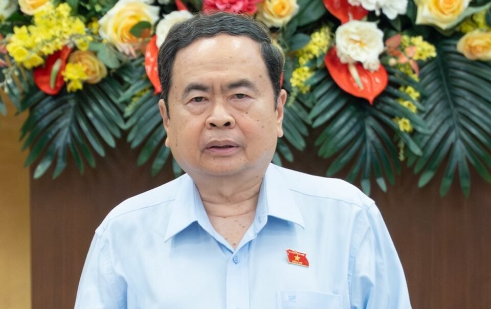 chu-tich-quoc-hoi-ky-cac-nghi-quyet-ve-nhan-su-moi