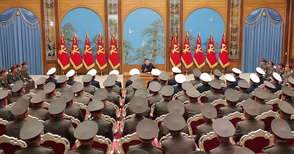 &ocirc;ng-kim-jong-un-ra-lenh-tang-cuong-nang-luc-t&aacute;c-chien-tien-tuyen