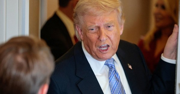 &ocirc;ng-trump-canh-b&aacute;o-iran:-thoi-gian-dang-dan-can