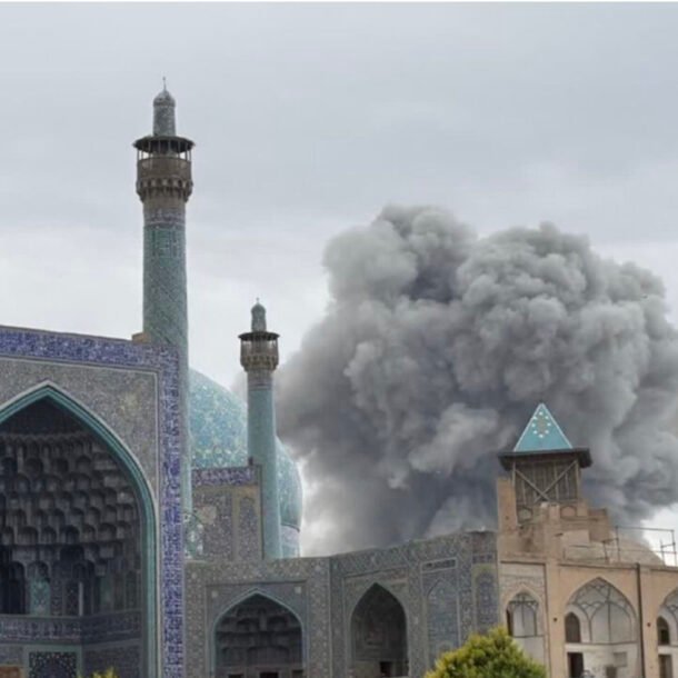 iran-kien-my,-israel-vi-tan-cong-cac-di-tich-van-hoa