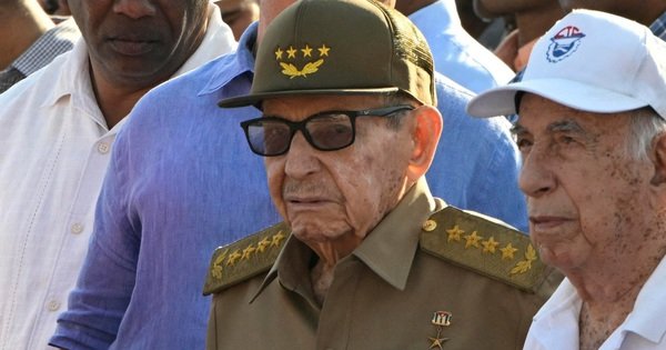 cuba-l&ecirc;n-&aacute;n-c&aacute;o-buoc-cua-my-nham-v&agrave;o-cuu-chu-tich-raul-castro