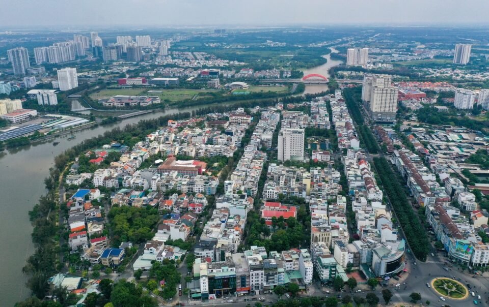 89.574-thon,-to-dan-pho-ca-nuoc-se-thuc-hien-sap-nhap-ra-sao?