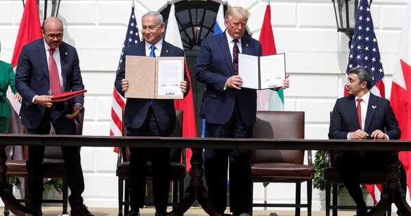 &ocirc;ng-trump-gan-thoa-thuan-iran-voi-hiep-dinh-b&igrave;nh-thuong-h&oacute;a-quan-he-a-rap-–-israel