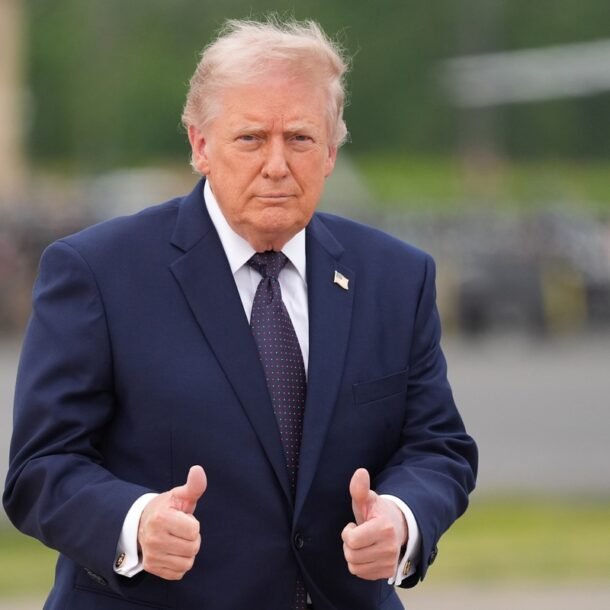 nhac-lai-ky-bau-cu-2020-hon-100-lan-trong-nua-nam,-ong-trump-toan-tinh-gi-cho-cuoc-dua-moi?