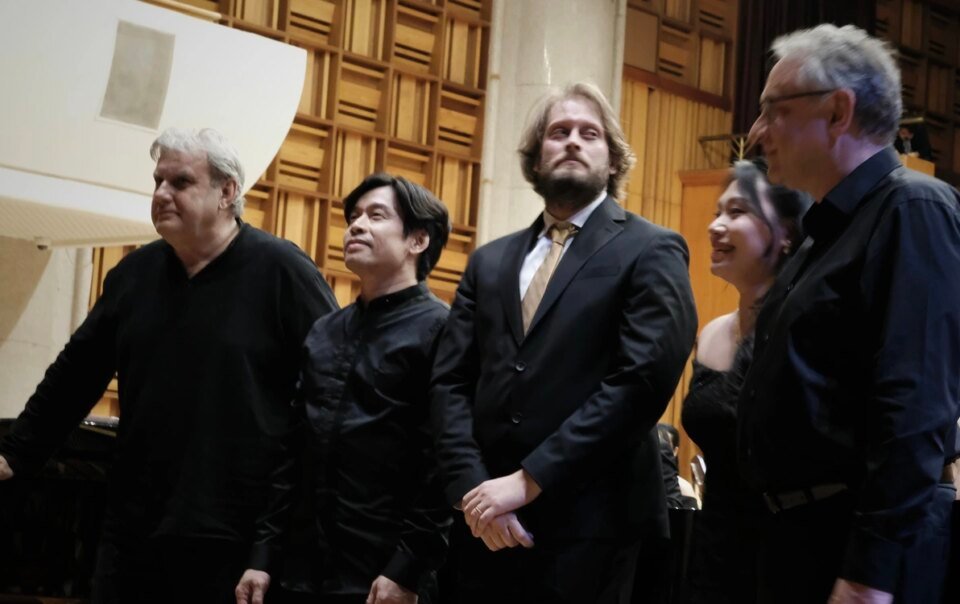 bon-cay-dan-piano-cung-xuat-hien-tren-san-khau-turandot-concert