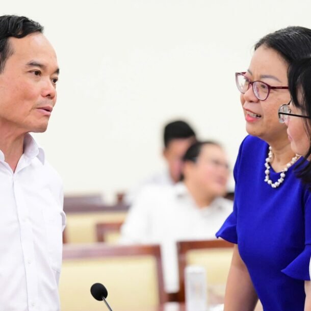 thanh-uy-tp.hcm-to-chuc-hoi-nghi-danh-gia-mot-nam-mo-hinh-chinh-quyen-2-cap