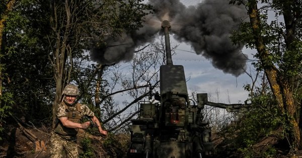 chien-su-ukraine-ng&agrave;y-1.555:-ukraine-to-nga-ph&oacute;ng-t&ecirc;n-lua-boi-si&ecirc;u-thanh-kinzhal