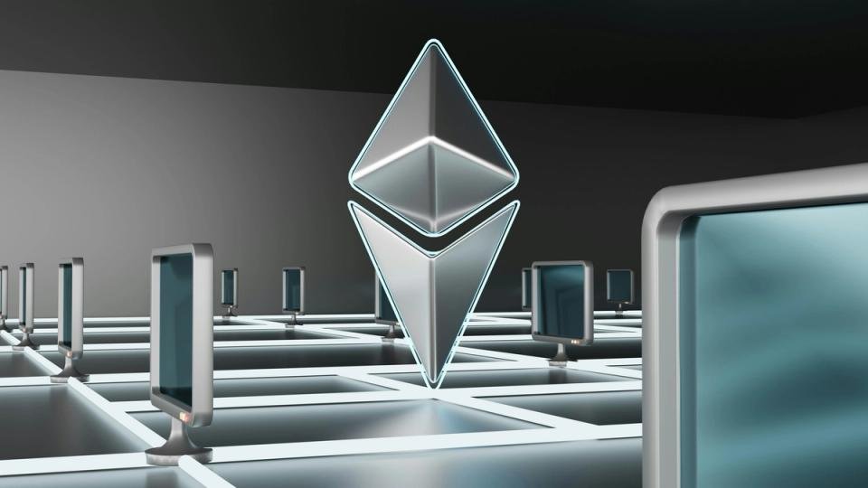 why-the-ethereum-foundation-is-suddenly-again-at-the-center-of-crypto’s-culture-war