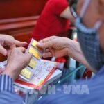 Giá vàng hôm nay 2/6: Vàng SJC rời xa mốc 160 triệu đồng/lượng