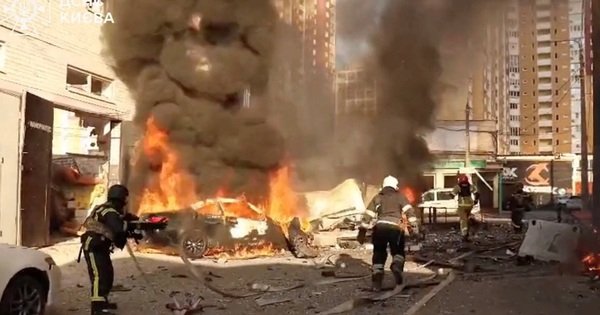 chien-su-ukraine-ng&agrave;y-1.560:-nga-o-at-tan-c&ocirc;ng-kyiv,-ukraine-tap-k&iacute;ch-muc-ti&ecirc;u-nga