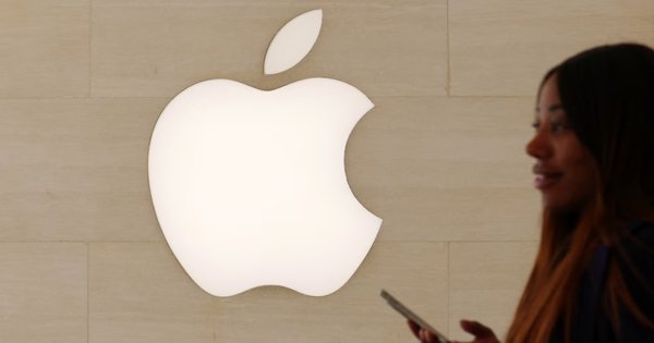 apple-no-luc-cuu-siri