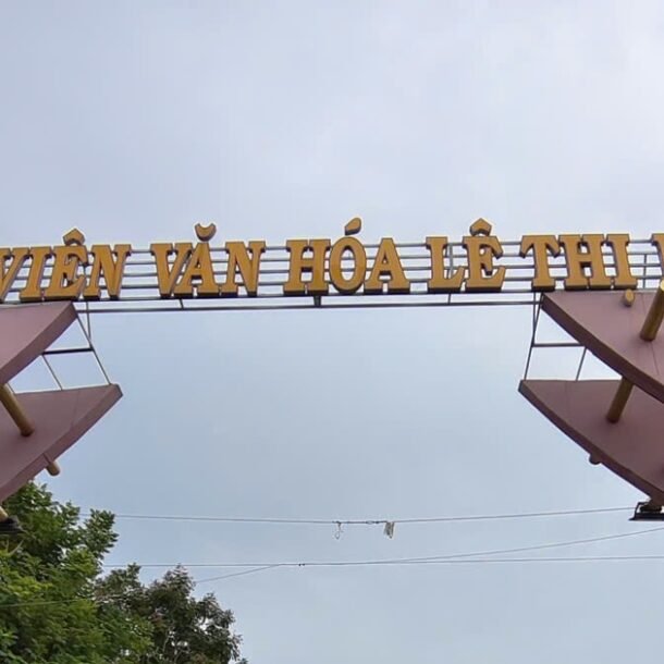 cong-vien-le-thi-rieng:-nhung-ky-uc-lich-su-duoi-lop-dat-yen-binh