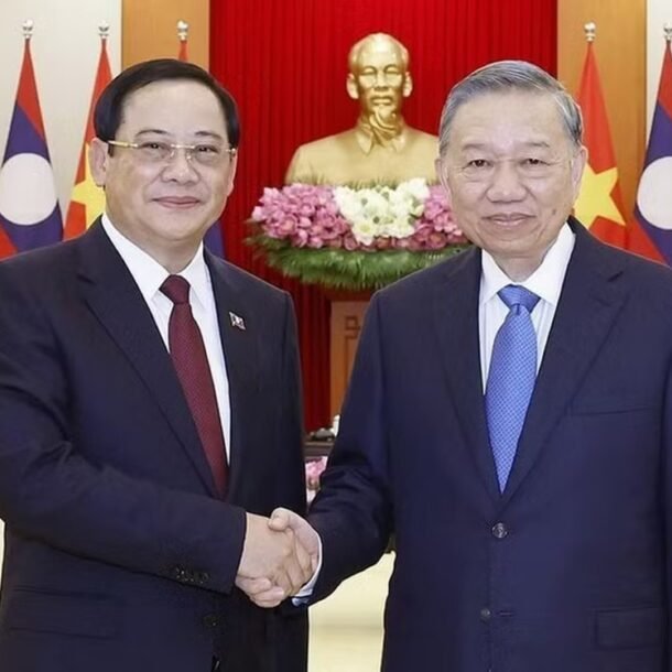 viet-–-lao-uu-tien-cac-du-an-hop-tac-chien-luoc,-ho-tro-hang-hoa-lao-vuon-ra-khu-vuc