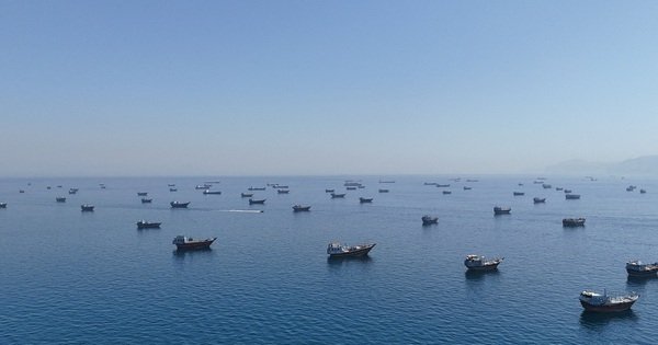 ông-trump-hé-lo-nhiem-vu-bí-mat-giúp-hon-100-trieu-thùng-dau-qua-eo-bien-hormuz