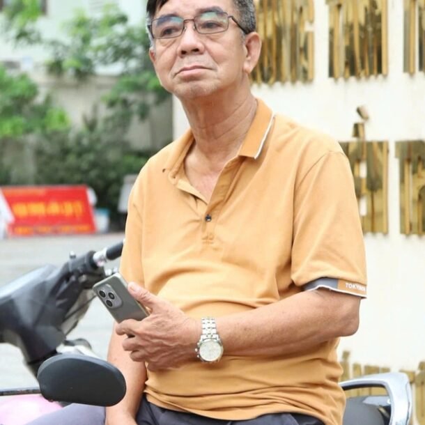 dung-cho-chau-thi-thpt,-ong-ngoai-xuc-dong-nho-chuyen-thi-cu-20-nam-truoc