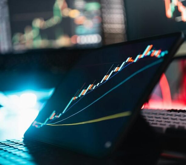 do-khong-phai-la-spacex.-dong-tien-chay-ra-tu-bitcoin-etf-co-the-la-mot-cau-chuyen-chenh-lech-gia