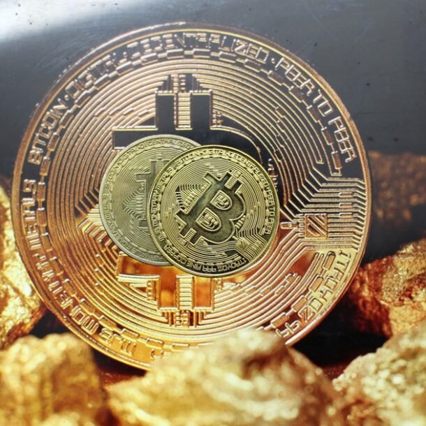 gia-bitcoin-hom-nay-126.2026:-doi-mat-khung-hoang-thanh-khoan-toan-cau