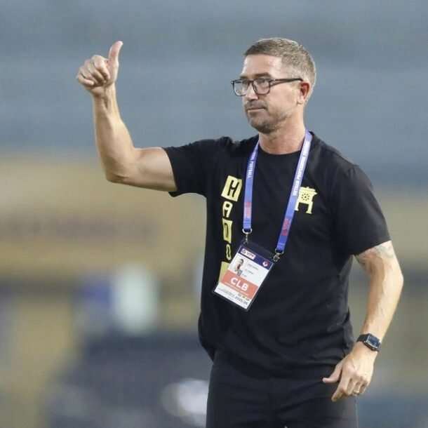 thua-uc-o-world-cup-2026,-bao-tho-nhi-ky-bat-ngo-muon-loi-hlv-clb-ha-noi-harry-kewell