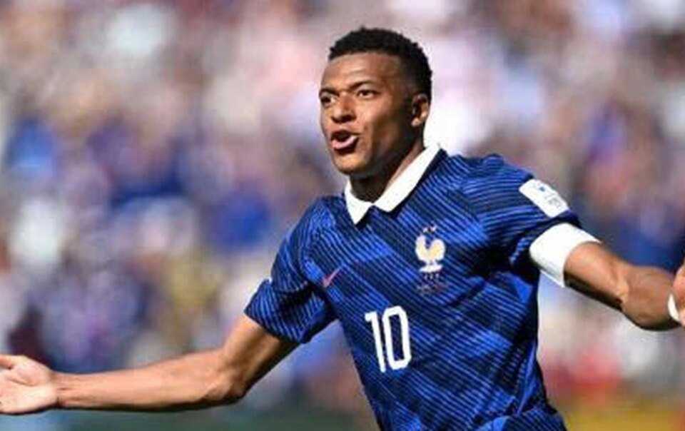 sieu-pham-sut-xa-cua-mbappe-nhan-chim-tuyen-senegal